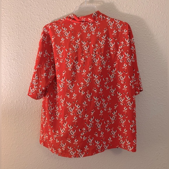 Floral short-sleeved button up - Picture 3 of 3